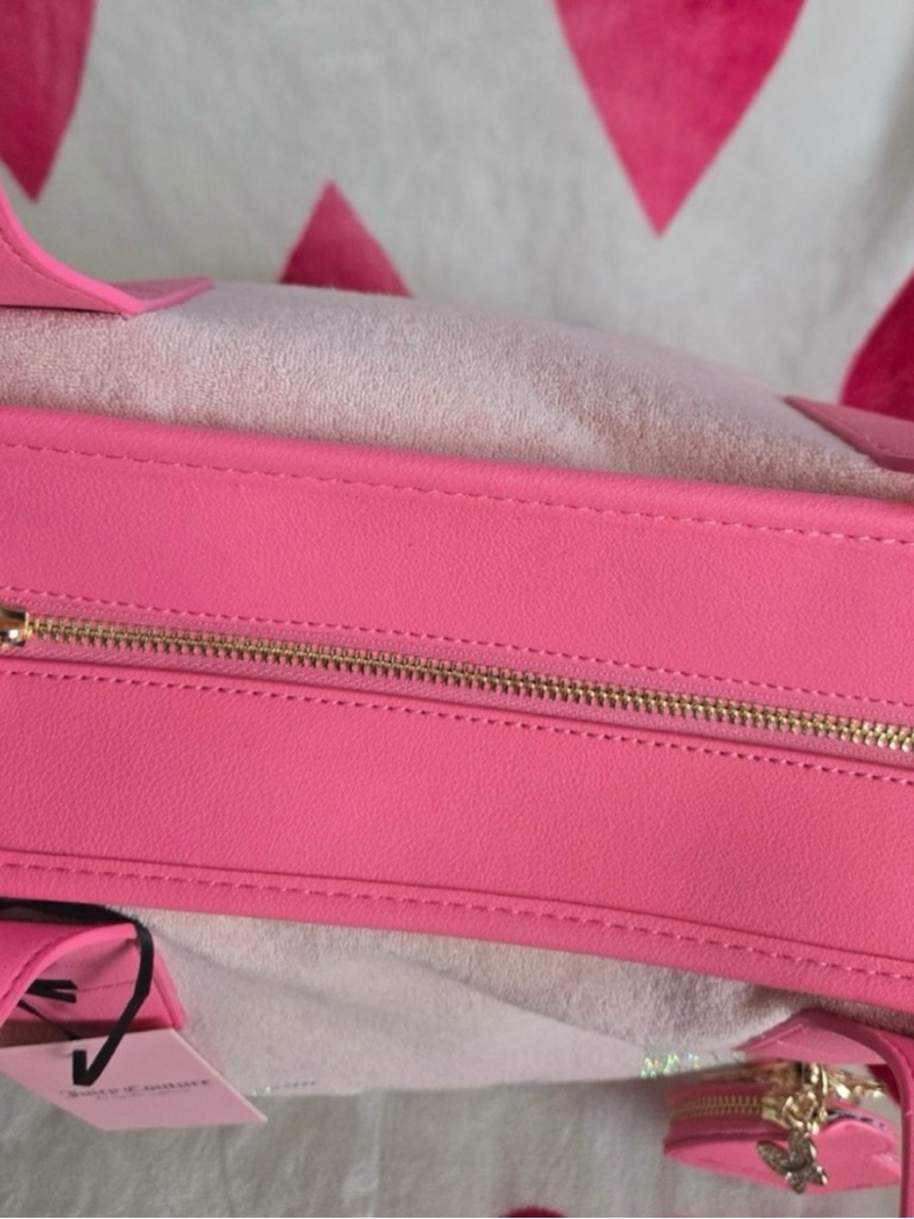 Juicy Couture NWT Pink Suede Tote with Coral Trim - Picture 4 of 10